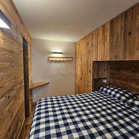 Maison Les Amis Du Bois Courmayeur Exteriör bild