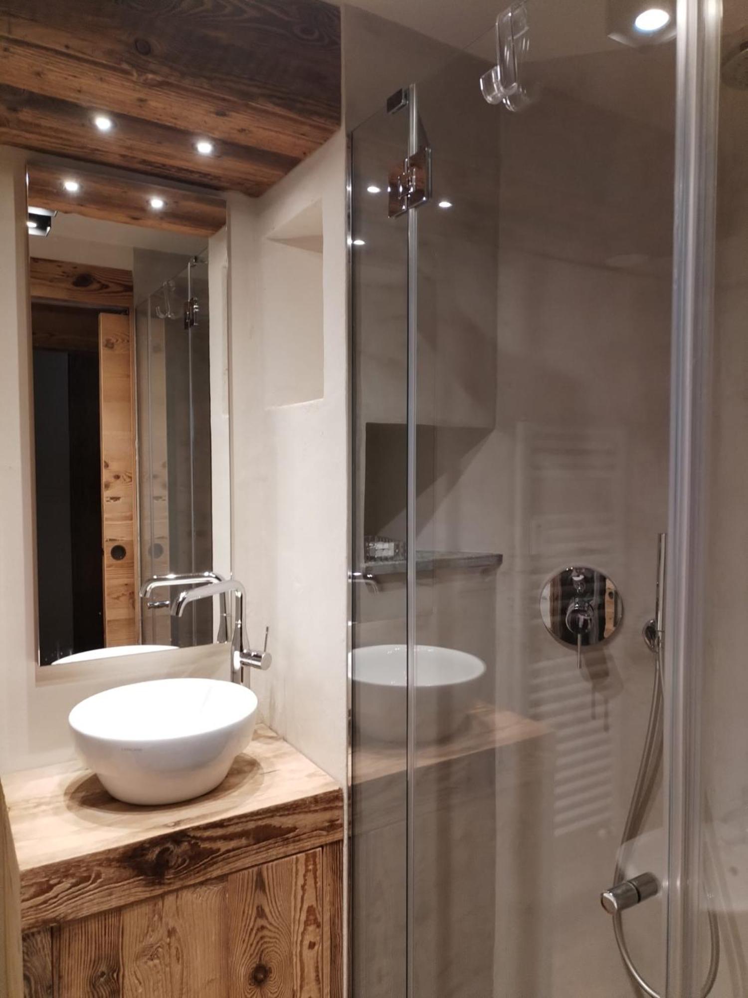 Maison Les Amis Du Bois Courmayeur Exteriör bild