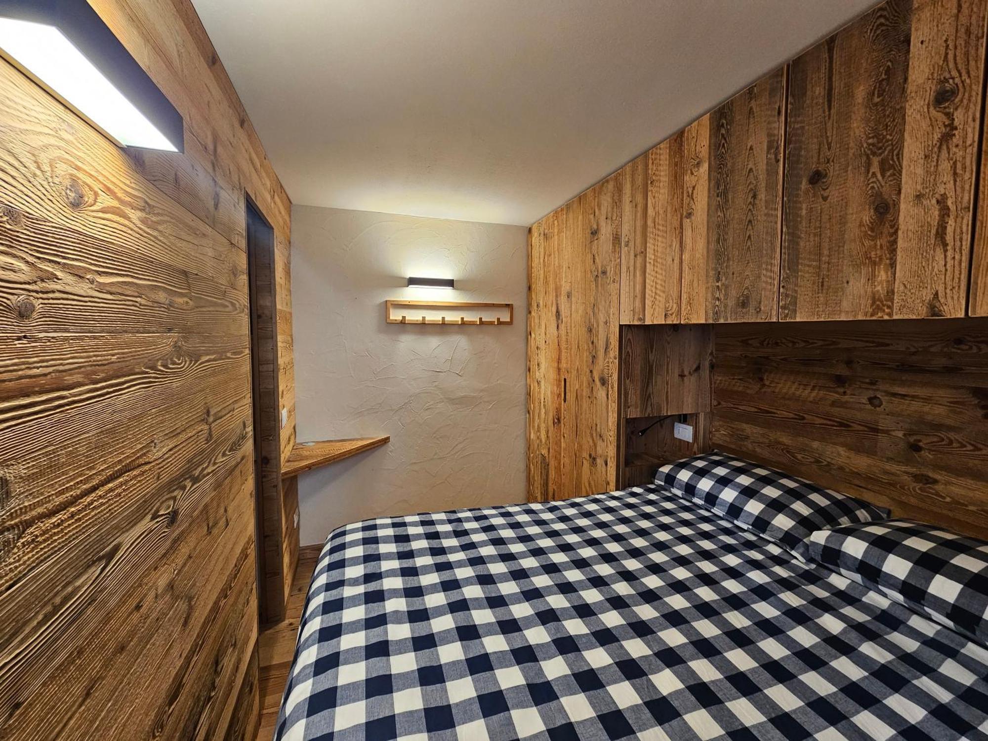 Maison Les Amis Du Bois Courmayeur Exteriör bild